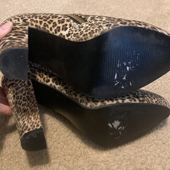 Diba Leopard Print Booties - Picture 8 of 10